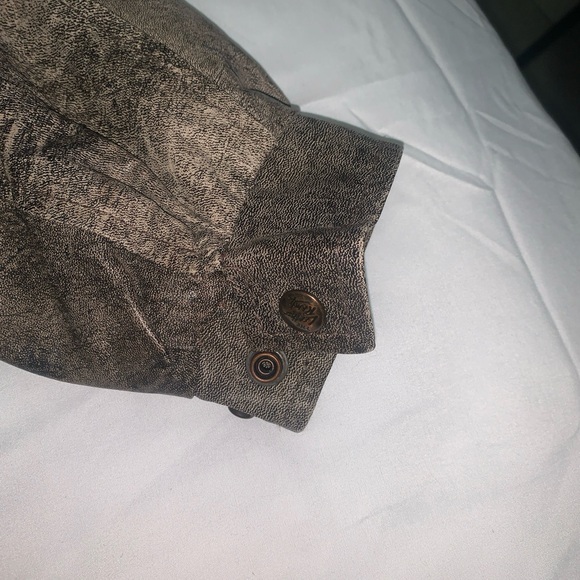 The Leather Ranch Jacket Women’s Size 1/22” P2P 24” Length 26” Sleeve Vintage - Picture 7 of 8